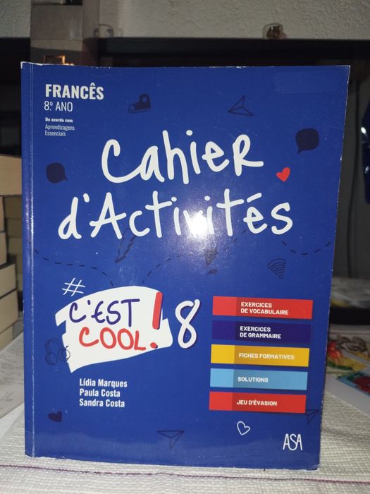 Caderno de atividades  C'est cool! 8 - Francês 8º ano