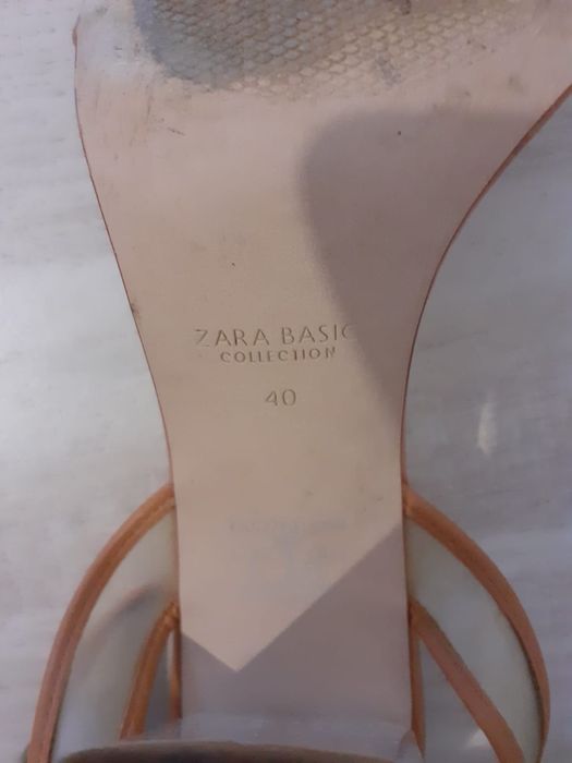 Sapatos de Salto Alto Zara Tamanho 40