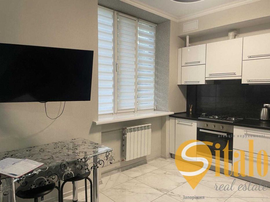 Продаж однокімнатної з евроремонтом вул. Незалежної України (019)