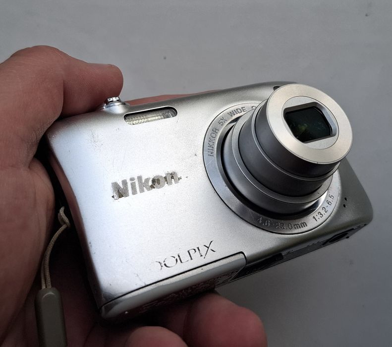 Цифровий фотоапарат Nikon Coolpix S2900 Silver (20.1 MP) + Повний комплект