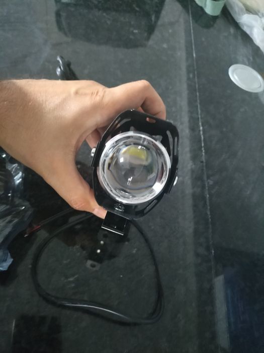 Luzes auxiliares moto