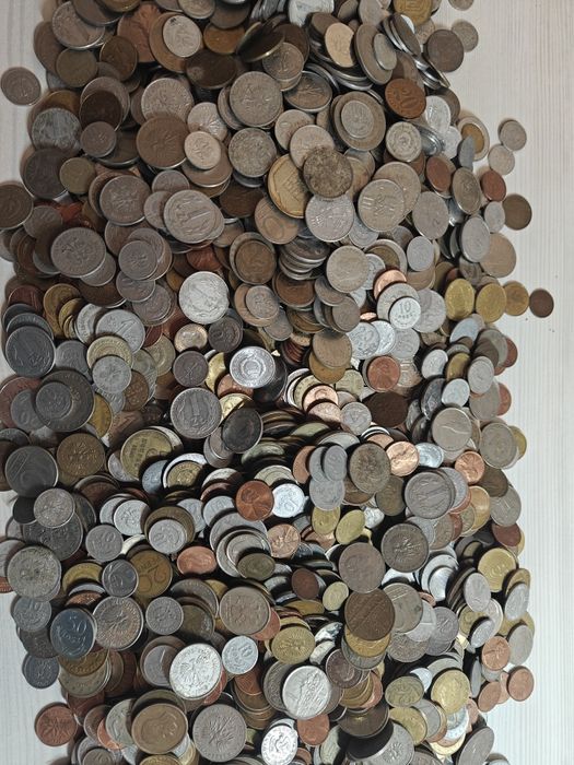 Sprzedam prawie 9 kilogramów monet