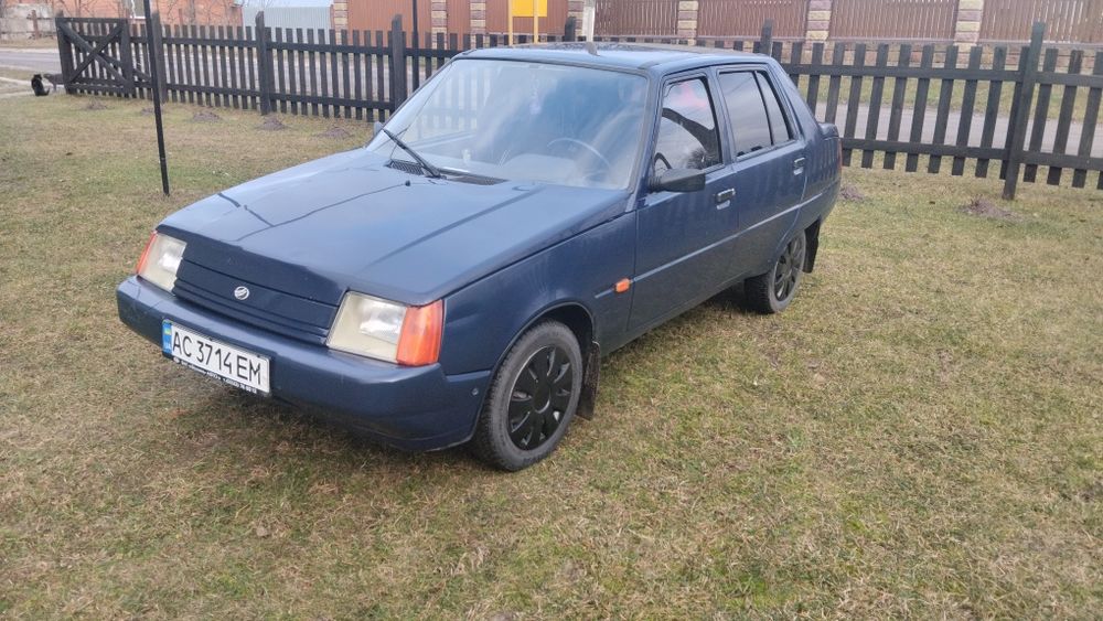 Продам Славутку. Авто супер, інженер 1.3 ,їде бордо.