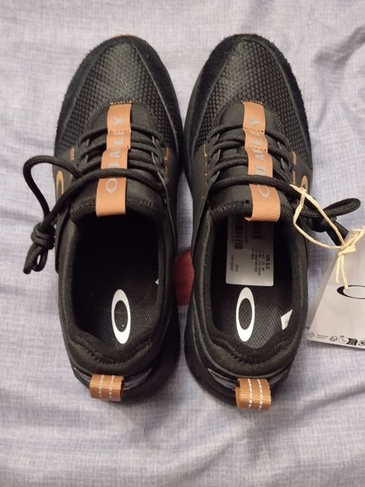 Кросівки OAKLEY 38