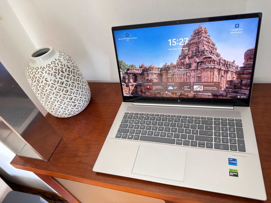 HP Envy 17-cw0001np|17.3"-4K|i7-1355u 10 Cores|32G Ram|Ssd 1TB|RTX3050