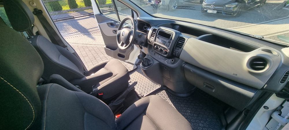 Wynajem busa 8 osobowy wersja long