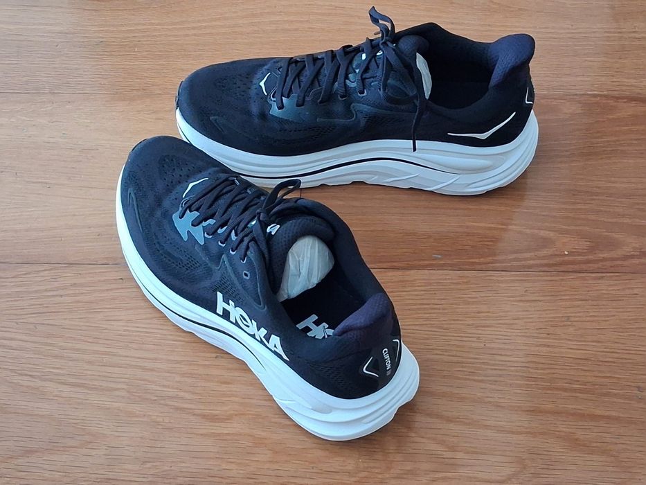 Hoka Clifton 10 Pretos nunca usados - 43 1/3