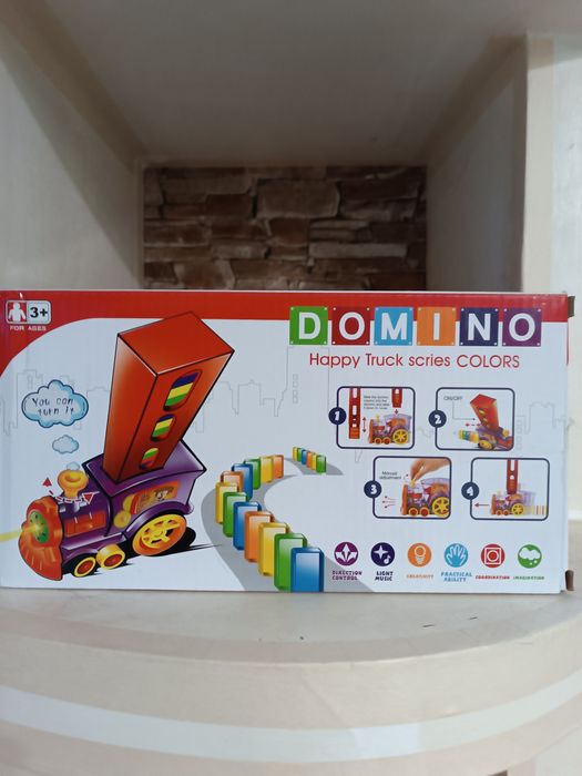 Дитячі іграшки розвиваючі