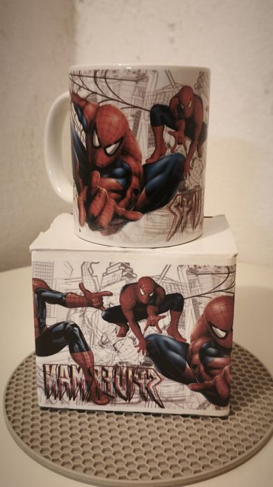 Canecas e azulejos personalizados a gosto