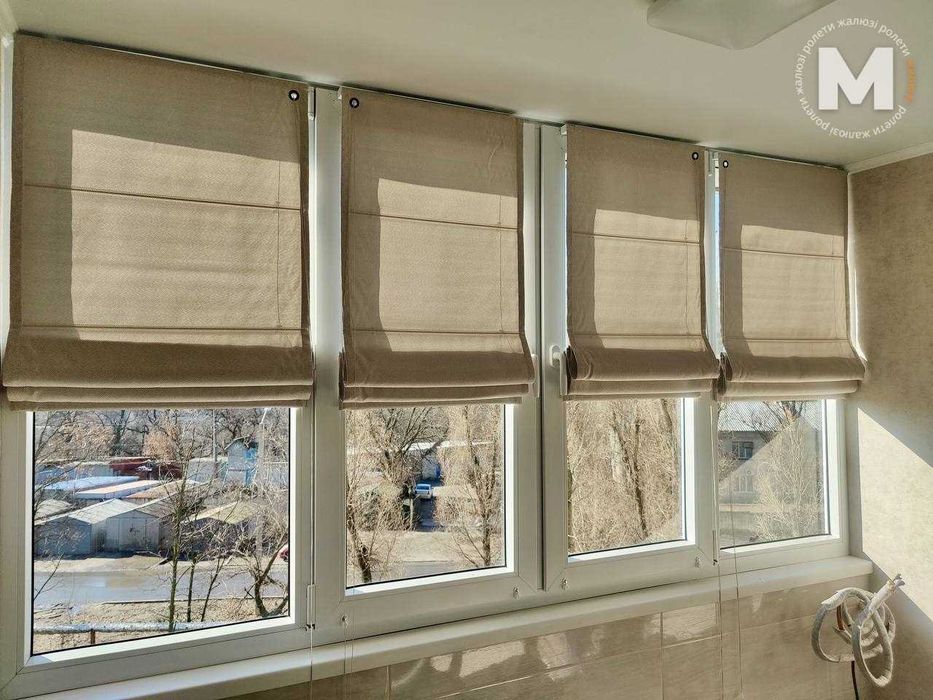 Новые жалюзи на окна разных систем, рулонные шторы, ролеты день ночь.