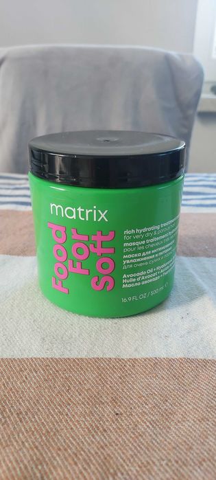 Maska do włosów suchych Matrix Food For Soft intensywnie nawilżająca 500 ml