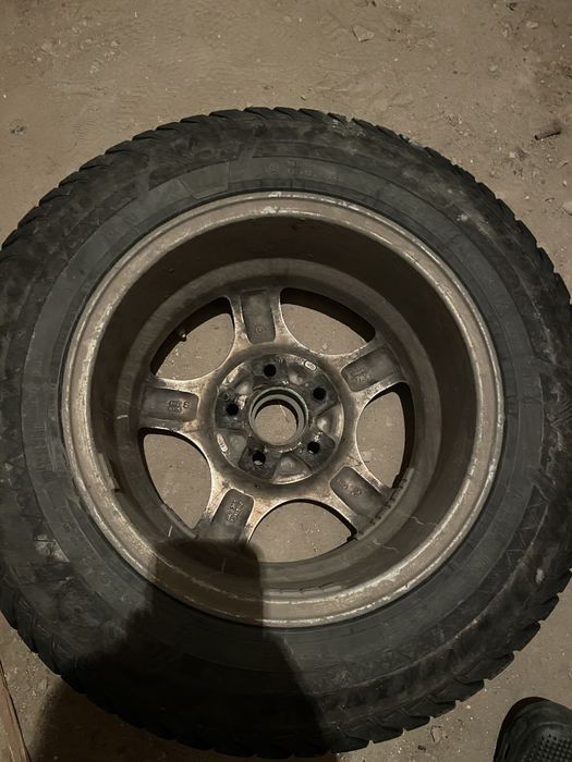 Продам резину 195/70/R15 та титанові диски(ціна за комплект)