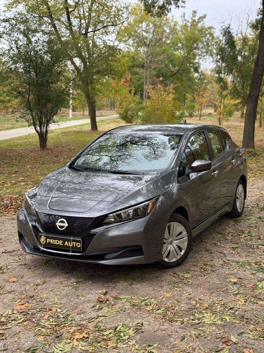 Автомобіль єлектричний Nissan Leaf