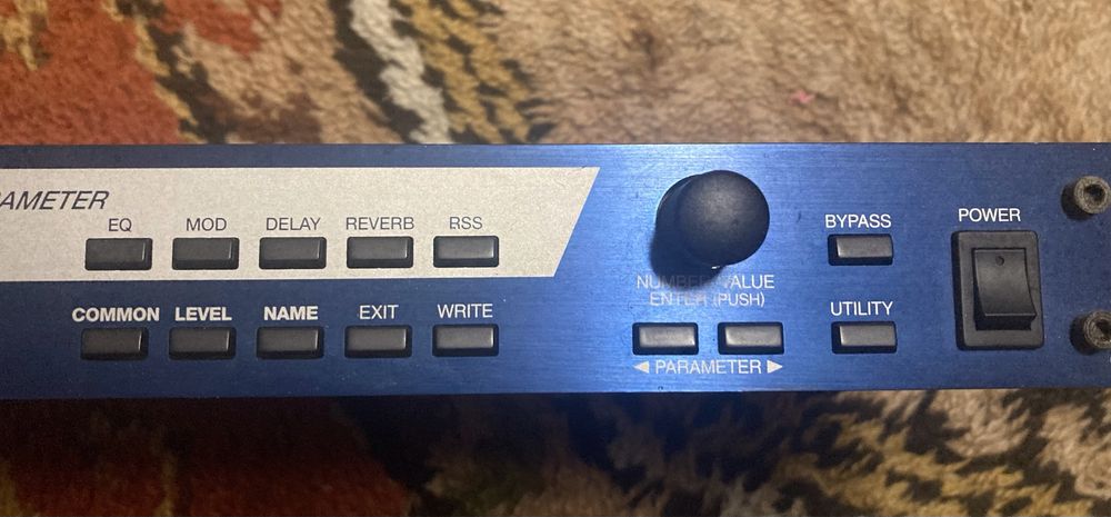 Processador de efeitos de estudio Boss SX-700