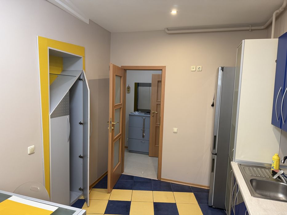 Квартира Соборності 76!Мебель,техніка,індивідуальне опалення +гараж