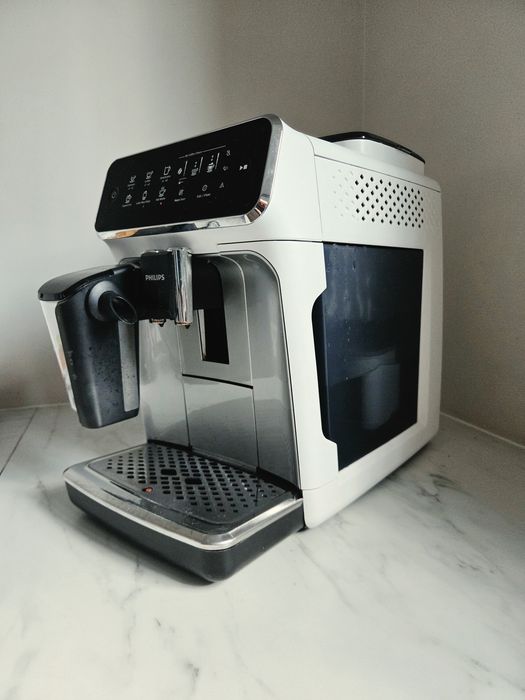 Ekspres do kawy Philips LattegGo EP3243