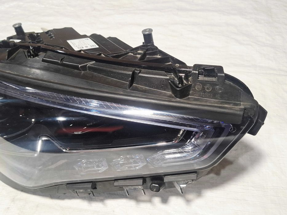 lampa przód przednia prawa mercedes cla ii 2 a118 w118 lift multibeam 2023-2025 a1189061401 cała ladna nie uszkodzona