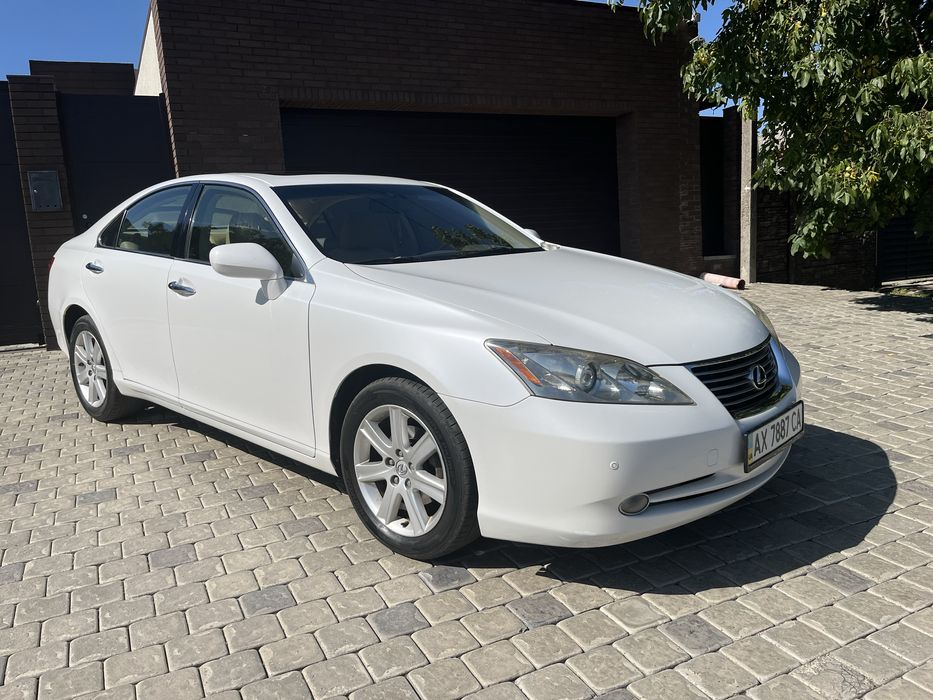 Продам лексус ЕС 2008 год