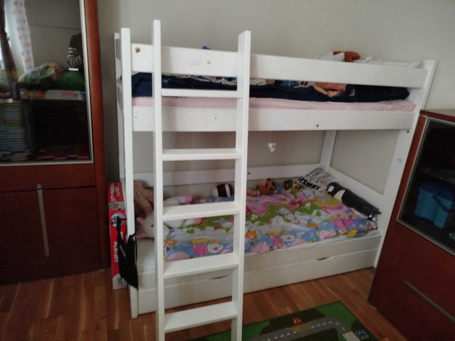 Łóżko piętrowe, solidne, drewniane