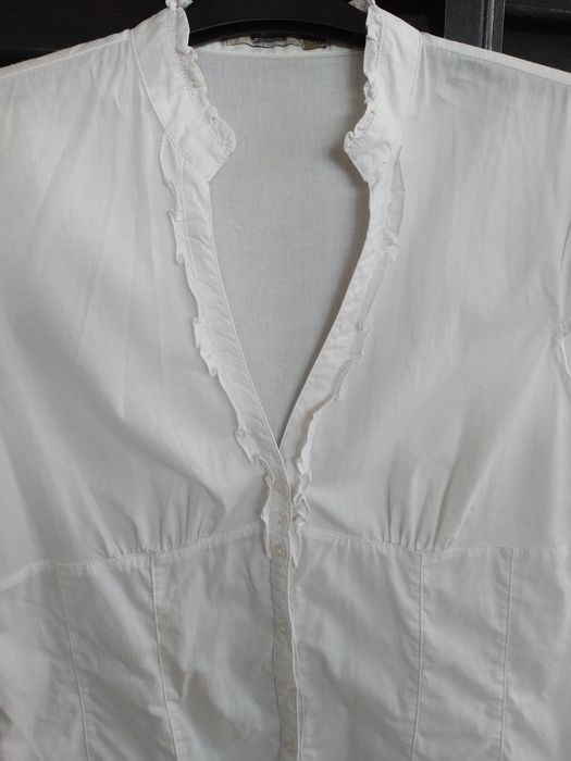 Blusa branca com folhos, elegante - Stradivarius - Tamanho XL