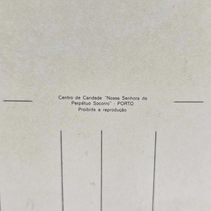 Postal Antigo–Sesimbra Portugal–Escolha de Peixe na Praia(Década 1950)