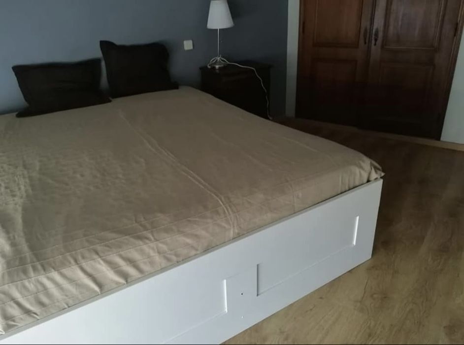 Quarto para Casal ao Monte dos  Burgos para início do mês de fevereiro