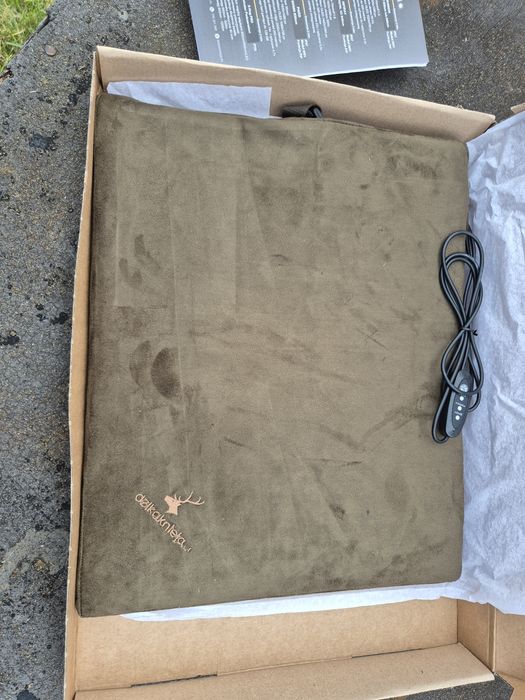 Poduszka Grzewcza DESERT + Powerbank 10000 mAh dla myśliwego  do siedzenia podgrzewana zasiadke