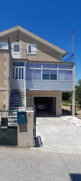 Moradia isolada em aldeia Guarda