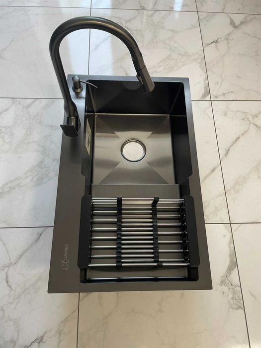 Мийка кухонна Luminex 7848 см права і кран з висувним виливом з латуні