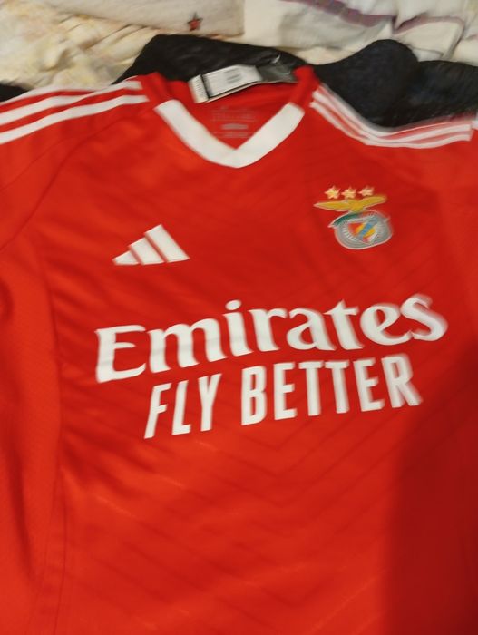 Camisola oficial do Benfica tamanho nova