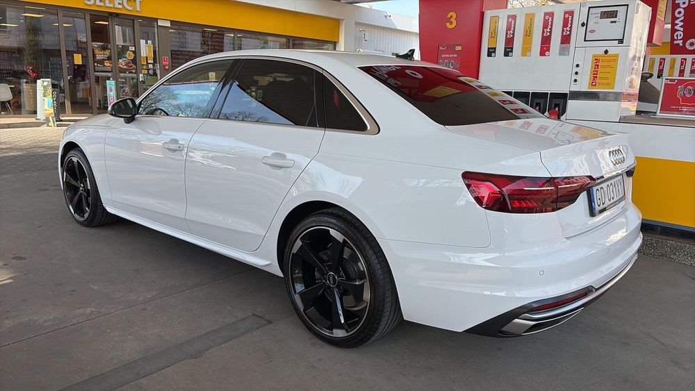 Audi A4 B9 Lift 2.0TFSI mhev Advanced SalonPL