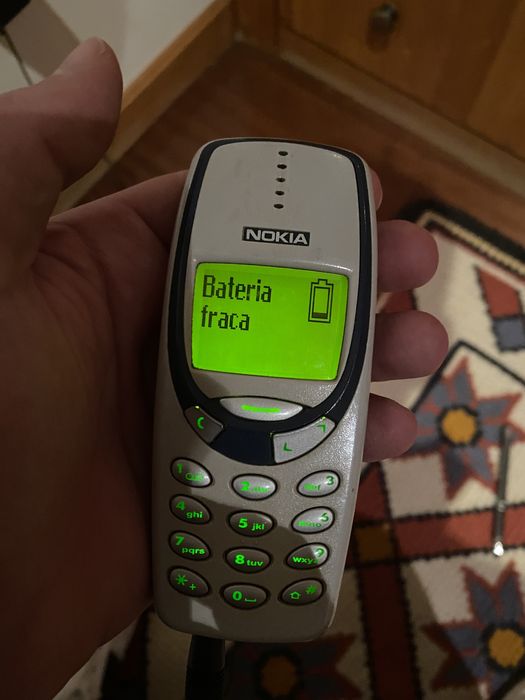 Telemóvel retro Nokia 3330