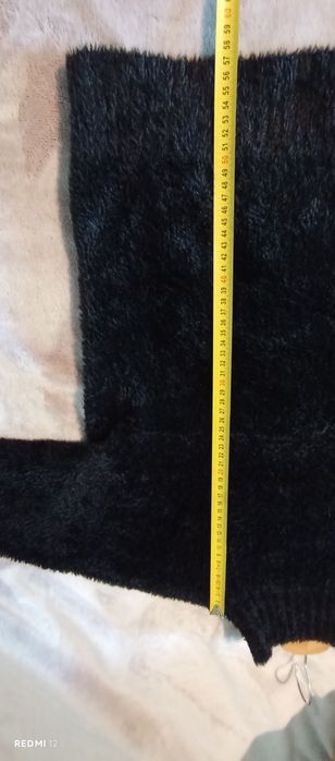 Sweter damski czarny