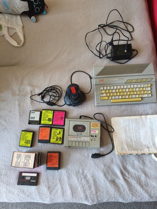 Atari 65 XE retro cały komplet sprawny