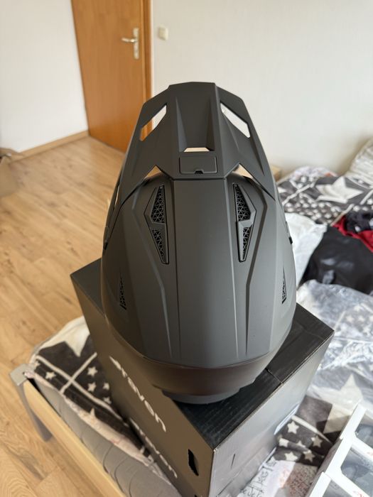 Кросовий мотошолом Raven Onyx 2026