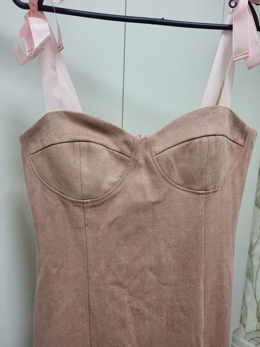 Нова силуетна сукня One by one, розмір Л.