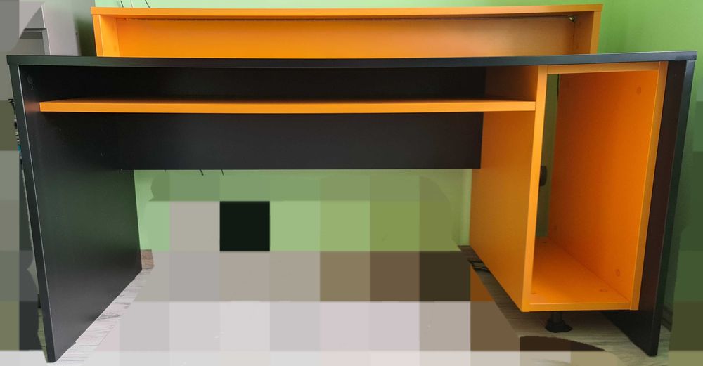 Biurko gamingowe LED PYspace jak nowe