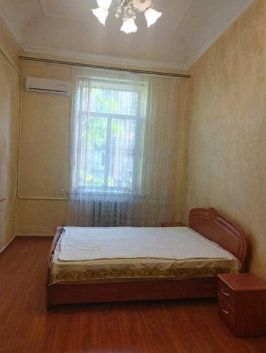 Комната в коммуне в центре — улица Жуковского, рядом Дерибасовская