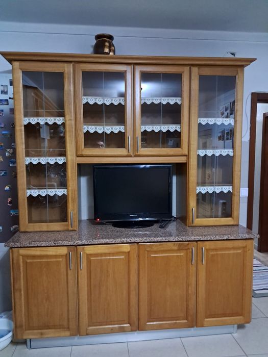 Louceiro em carvalho