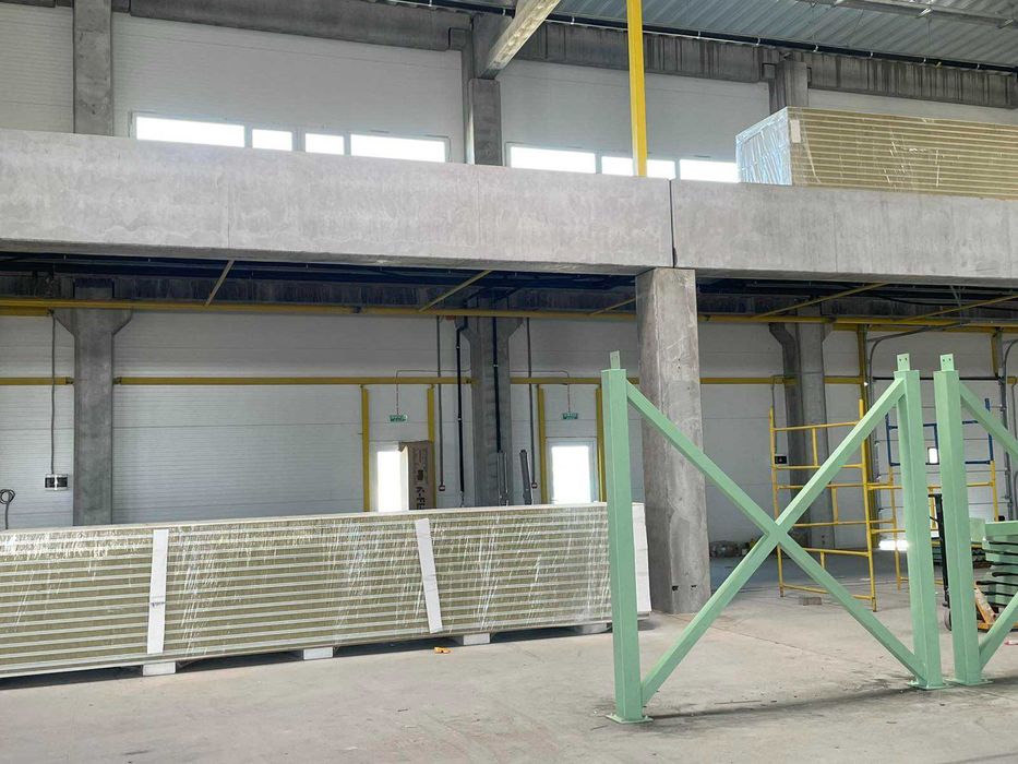 Оренда складу з рампою 689 м² у Львові. Логістичний центр PERETYN