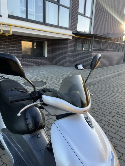 Скутер Suzuki Adress 110