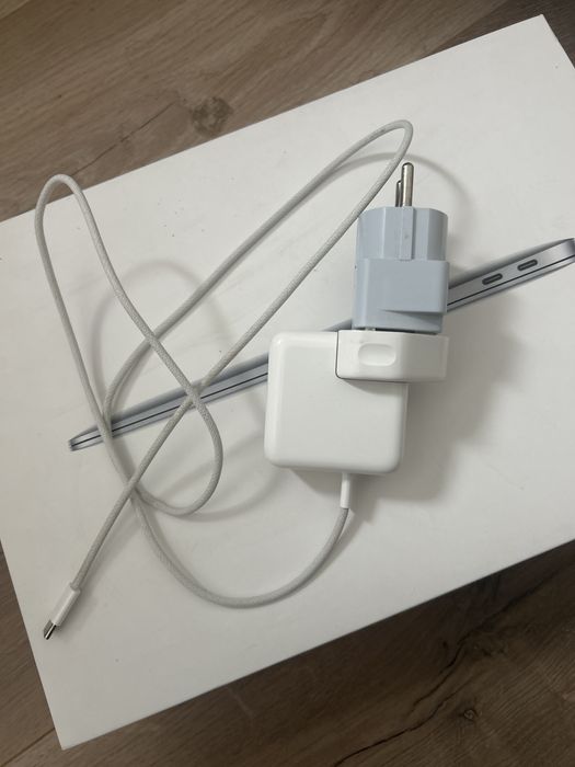 MacBook Air 13” 2019 i5 / 8GB / 128GB