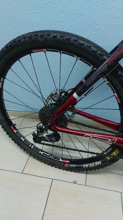 Focus roda 26 toda em carbono