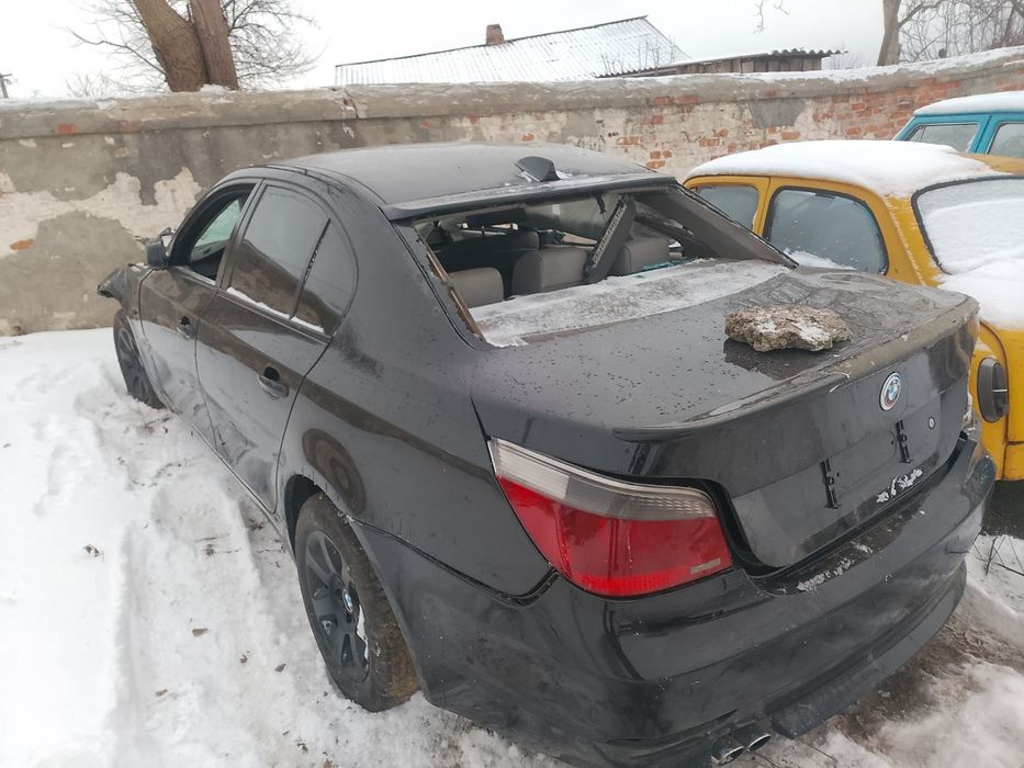 Автомобіль  БМВ 530І