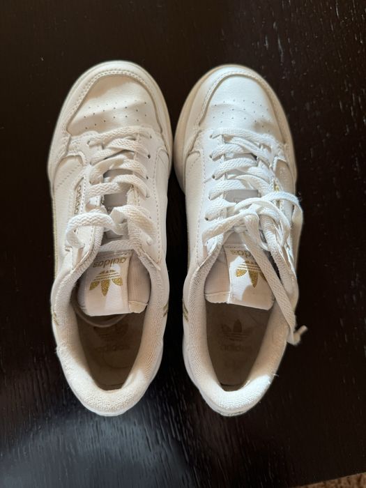 Adidas continental 80 douradas