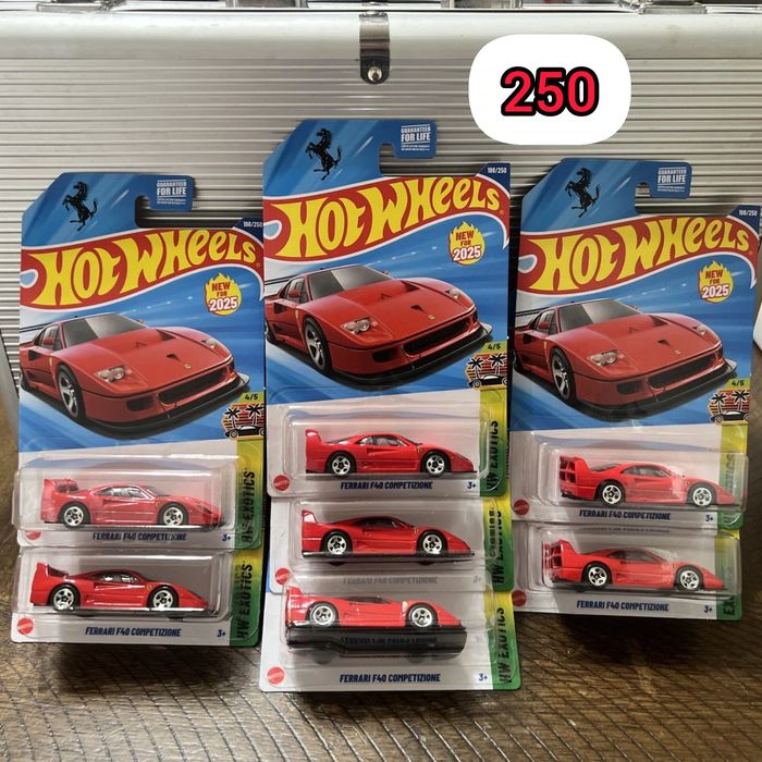 FERRARI F40 COMPETIZIONE 2台セット ホットウィール FERRARI F40 COMPETIZIONE 2台セット ホットウィール - メルカリ