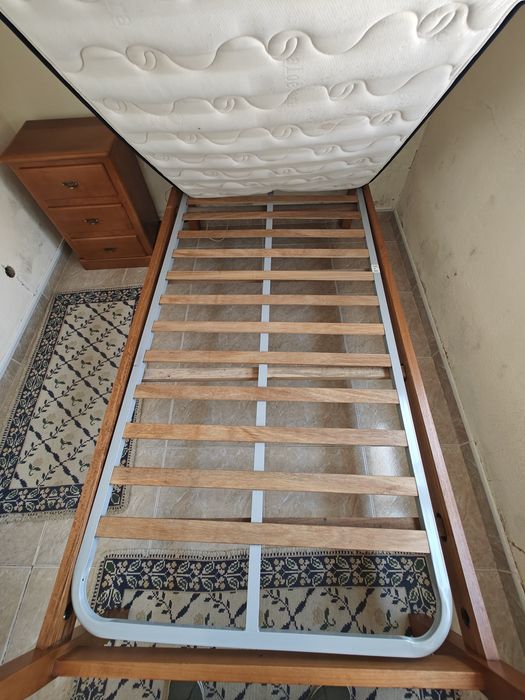 Quarto solteiro - madeira maciça