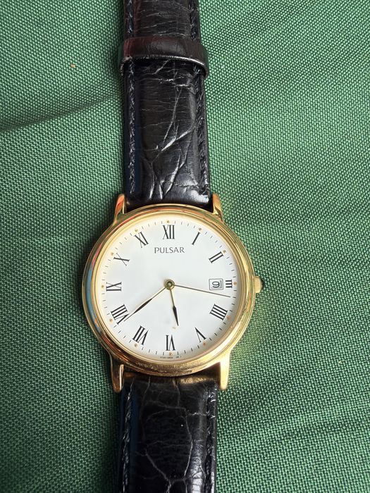 Relógio Pulsar Quartz Vintage Dourado – Movimento Japonês V732 | Calendário
