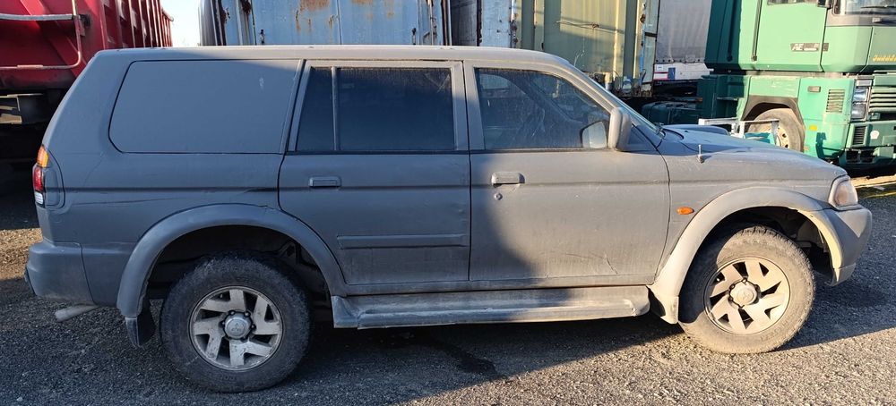Mitsubishi Pajero Sport II