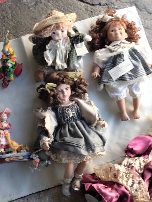 Bonecas de porcelana